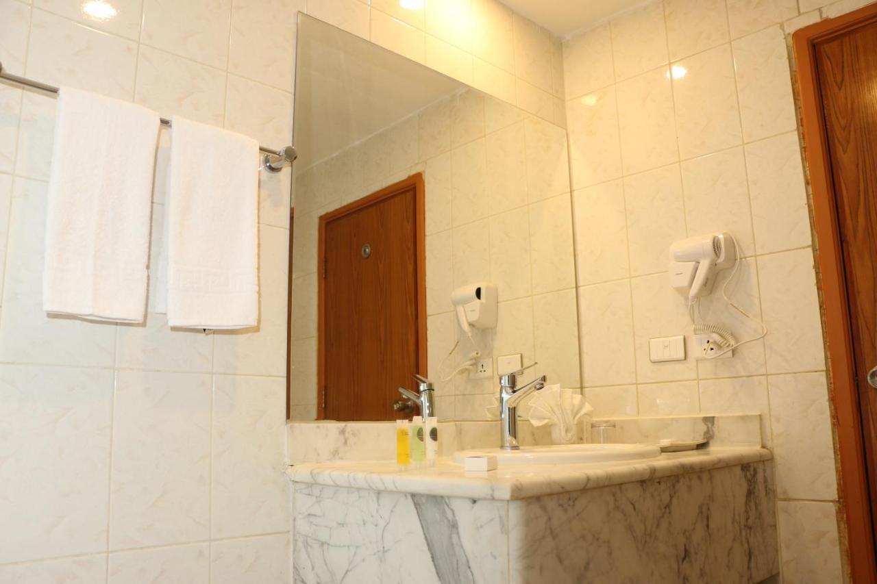 Silk Road Hotel วาดี มูซา ภายนอก รูปภาพ